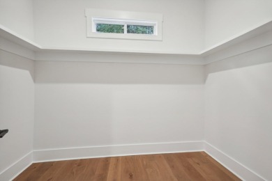 Home is ready to close now. $10,000 closing cost incentive for on Harbor Club Golf and Country Club in Georgia - for sale on GolfHomes.com, golf home, golf lot
