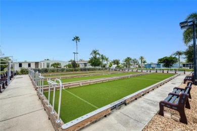 Welcome home to 501 Seneca Cres in award winning Maple Leaf Golf on Maple Leaf Golf and Country Club in Florida - for sale on GolfHomes.com, golf home, golf lot