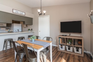 Beautiful, 1-bedroom/1-bath condo overlooking the 18th fairway on Pointe Royale Village Country Club in Missouri - for sale on GolfHomes.com, golf home, golf lot
