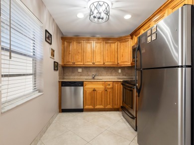 Perfect Location for this stunning second floor 2 bedrooms and 2 on Kings Point Golf -Flanders Way in Florida - for sale on GolfHomes.com, golf home, golf lot