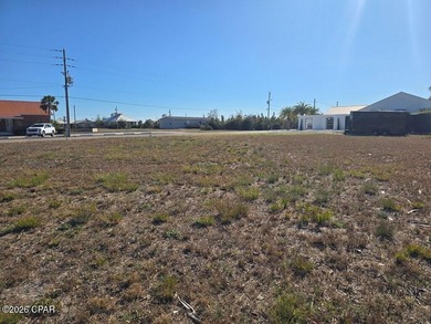 ATTENTION BUILDERS AND INVESTORS!! X FLOOD ZONE!! Great on  in Florida - for sale on GolfHomes.com, golf home, golf lot