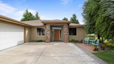 MLS# 285351 Discover luxury living in the vibrant Horn Rapids on Horn Rapids Golf Club in Washington - for sale on GolfHomes.com, golf home, golf lot