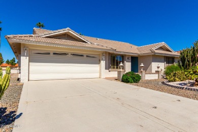Welcome to this charming home in the 55+ Sunland Village East! on Sunland Village East Golf Course in Arizona - for sale on GolfHomes.com, golf home, golf lot