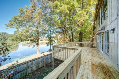 Seller is offering up to $9,000 in closing costs to buyer. It's on Colonial Country Club in Tennessee - for sale on GolfHomes.com, golf home, golf lot