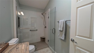 This charming 2-bedroom, 2-bathroom courtyard villa offers 1,132 on The Links of Spruce Creek in Florida - for sale on GolfHomes.com, golf home, golf lot