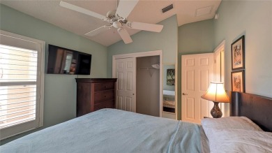 This charming 2-bedroom, 2-bathroom courtyard villa offers 1,132 on The Links of Spruce Creek in Florida - for sale on GolfHomes.com, golf home, golf lot