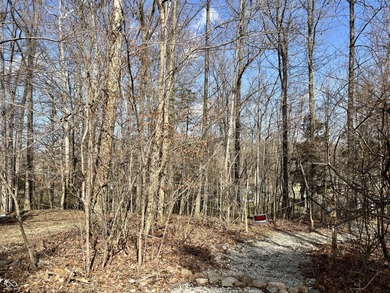 Build your dream home in the prestigious Foxcliff Estates South! on Foxcliff Golf Club in Indiana - for sale on GolfHomes.com, golf home, golf lot