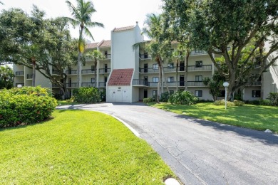 Beautiful fully furnished 2 bedroom 2 bath unit with open on The President Country Club in Florida - for sale on GolfHomes.com, golf home, golf lot