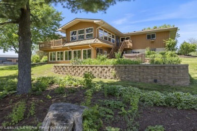 Amazing one-of-a-kind property in highly desirable Brookeridge on Carriage Greens Country Club in Illinois - for sale on GolfHomes.com, golf home, golf lot