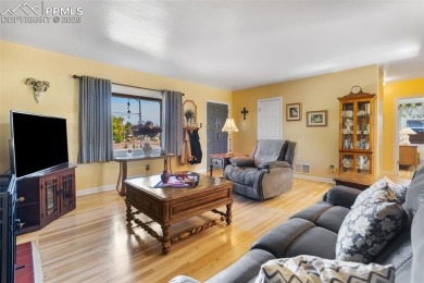 Updated, spacious and charming 1-1/2 story home located near on Patty Jewett Golf Course in Colorado - for sale on GolfHomes.com, golf home, golf lot