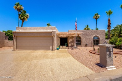 Move right in! Enjoy a great open floor plan with vaulted on Cottonwood Country Club in Arizona - for sale on GolfHomes.com, golf home, golf lot