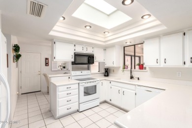 Move right in! Enjoy a great open floor plan with vaulted on Cottonwood Country Club in Arizona - for sale on GolfHomes.com, golf home, golf lot