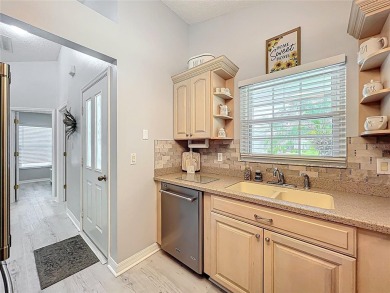 Beautifully Updated 2BR + Den + Florida Room in Golfview Village on Plantation Golf Club in Florida - for sale on GolfHomes.com, golf home, golf lot