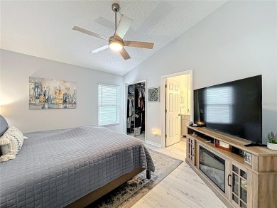 Beautifully Updated 2BR + Den + Florida Room in Golfview Village on Plantation Golf Club in Florida - for sale on GolfHomes.com, golf home, golf lot