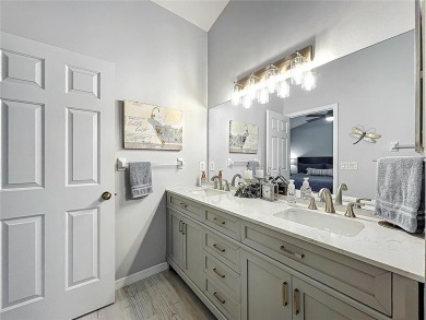 Beautifully Updated 2BR + Den + Florida Room in Golfview Village on Plantation Golf Club in Florida - for sale on GolfHomes.com, golf home, golf lot