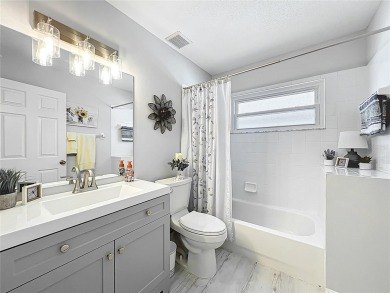 Beautifully Updated 2BR + Den + Florida Room in Golfview Village on Plantation Golf Club in Florida - for sale on GolfHomes.com, golf home, golf lot