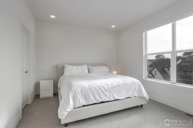 Better than new and appraised at $583k just months ago! Welcome on Colorado National Golf Club in Colorado - for sale on GolfHomes.com, golf home, golf lot