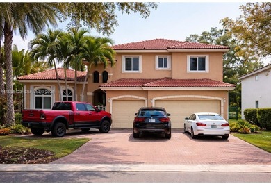 Beautiful 5-bedroom 4 full bath 2 half bath + a private in law on Keys Gate Golf Club in Florida - for sale on GolfHomes.com, golf home, golf lot