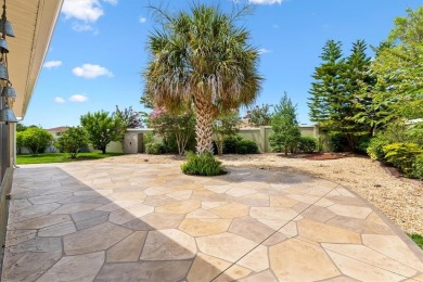 Welcome to this beautifully appointed 3 Bedroom, 2 Bath Grantham on The Links of Spruce Creek in Florida - for sale on GolfHomes.com, golf home, golf lot