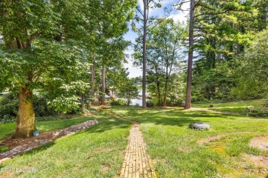 If you're looking for lakefront living in Tellico Village, this on Tellico Village Golf Club in Tennessee - for sale on GolfHomes.com, golf home, golf lot