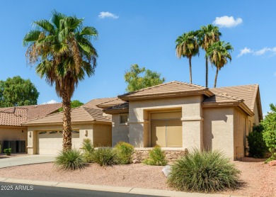 This wonderful SONOMA MODEL in Sun Lakes, Oakwood CC is on the on Oakwood Golf Club  in Arizona - for sale on GolfHomes.com, golf home, golf lot