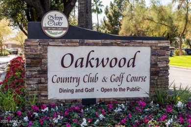 This wonderful SONOMA MODEL in Sun Lakes, Oakwood CC is on the on Oakwood Golf Club  in Arizona - for sale on GolfHomes.com, golf home, golf lot