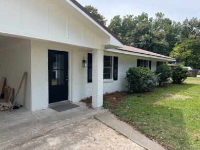 Completely renovated on Lake Bruin Golf and Country Club in Louisiana - for sale on GolfHomes.com, golf home, golf lot