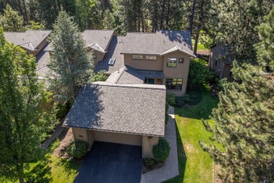 Escape to this tranquil 2-story townhome in a gated community on Widgi Creek Golf Club in Oregon - for sale on GolfHomes.com, golf home, golf lot