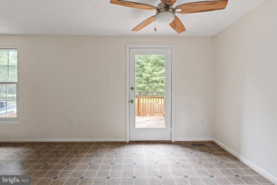 Don't miss this beautifully maintained 3-bedroom, 2.5-bath on Walden Golf Club in Maryland - for sale on GolfHomes.com, golf home, golf lot