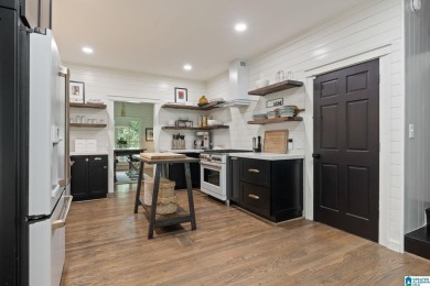 Stunningly Renovated Home in Riverchase -- 4 Bed, 3.5 Bath, 3 on Riverchase Country Club in Alabama - for sale on GolfHomes.com, golf home, golf lot