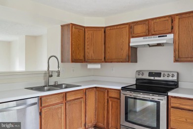 Don't miss this beautifully maintained 3-bedroom, 2.5-bath on Walden Golf Club in Maryland - for sale on GolfHomes.com, golf home, golf lot
