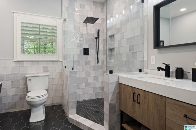 Stunningly Renovated Home in Riverchase -- 4 Bed, 3.5 Bath, 3 on Riverchase Country Club in Alabama - for sale on GolfHomes.com, golf home, golf lot