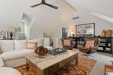 Stunningly Renovated Home in Riverchase -- 4 Bed, 3.5 Bath, 3 on Riverchase Country Club in Alabama - for sale on GolfHomes.com, golf home, golf lot