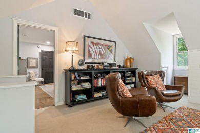 Stunningly Renovated Home in Riverchase -- 4 Bed, 3.5 Bath, 3 on Riverchase Country Club in Alabama - for sale on GolfHomes.com, golf home, golf lot