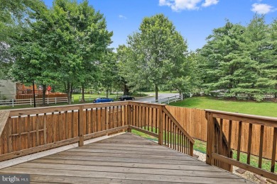 Don't miss this beautifully maintained 3-bedroom, 2.5-bath on Walden Golf Club in Maryland - for sale on GolfHomes.com, golf home, golf lot