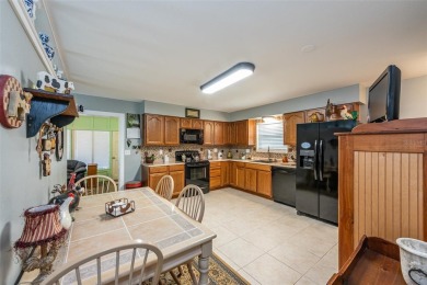 Welcome to this WELL MAINTAINED AND MOVE IN READY, one level on North Lakes Golf Course in Florida - for sale on GolfHomes.com, golf home, golf lot