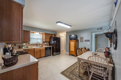 Welcome to this WELL MAINTAINED AND MOVE IN READY, one level on North Lakes Golf Course in Florida - for sale on GolfHomes.com, golf home, golf lot