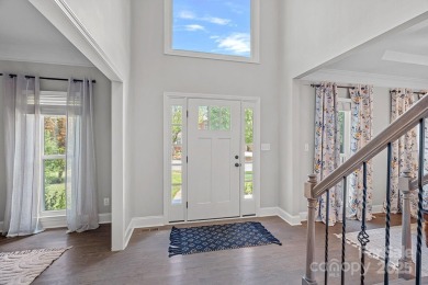 Beautifully updated 4-bed, 3.5-bath home on a landscaped .4-acre on Birkdale Golf Club in North Carolina - for sale on GolfHomes.com, golf home, golf lot
