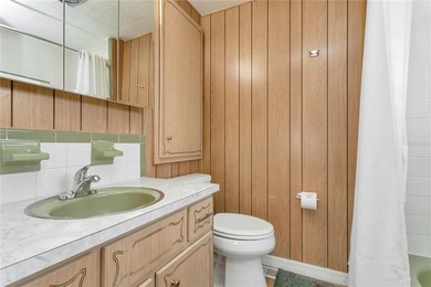 Live the Florida lifestyle in this 2-bedroom, 2-bath, 1,104 sq on Heather Hills Golf Course in Florida - for sale on GolfHomes.com, golf home, golf lot