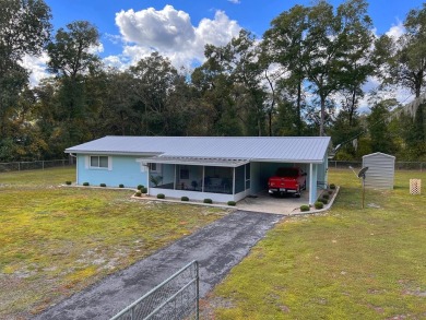 This 3/2 concrete block home is calling your name! Very well on Chiefland Golf and Country Club in Florida - for sale on GolfHomes.com, golf home, golf lot