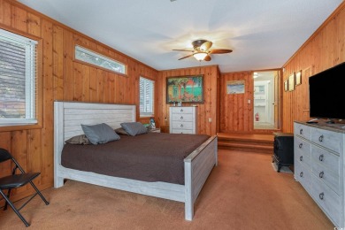 This charming 3-bedroom, 2.5-bath coastal retreat is located on Beachwood Golf Club in South Carolina - for sale on GolfHomes.com, golf home, golf lot