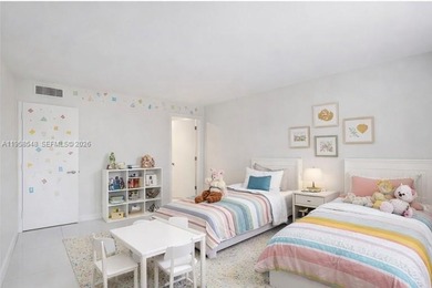 Spacious 2-bedroom, 2-bathroom condo in the heart of Inverrary on Inverrary Country Club in Florida - for sale on GolfHomes.com, golf home, golf lot