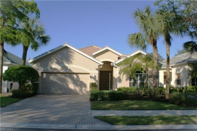 Fantastic 3 bedroom 2 bath single family home with a great on Cypress Woods Golf and Country Club in Florida - for sale on GolfHomes.com, golf home, golf lot