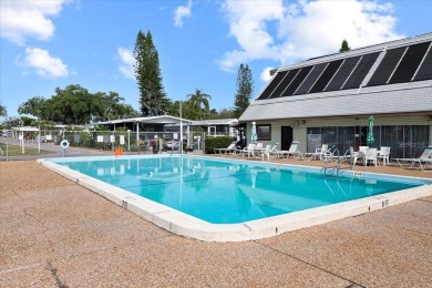 PRICE REDUCTION!!! Welcome to sunny Bradenton in this active 55+ on River Run Golf Links in Florida - for sale on GolfHomes.com, golf home, golf lot