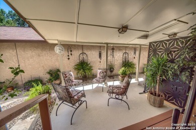 SHOWCASE GARDEN. A garden, rich in color & beauty, lies behind on Northern Hills Golf Club in Texas - for sale on GolfHomes.com, golf home, golf lot