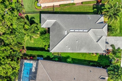 Welcome to this contemporary 4-bedroom, 2-bath, 2-car garage on Esplanade Golf and Country at Lakewood Ranch in Florida - for sale on GolfHomes.com, golf home, golf lot