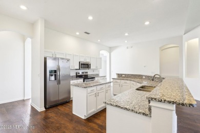 Beautiful 4/2/2 home located in highly desirable Eagle Harbor in on Eagle Harbor Golf Club in Florida - for sale on GolfHomes.com, golf home, golf lot