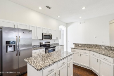 Beautiful 4/2/2 home located in highly desirable Eagle Harbor in on Eagle Harbor Golf Club in Florida - for sale on GolfHomes.com, golf home, golf lot