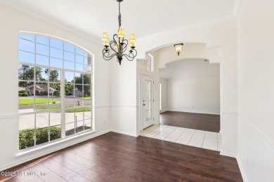 Beautiful 4/2/2 home located in highly desirable Eagle Harbor in on Eagle Harbor Golf Club in Florida - for sale on GolfHomes.com, golf home, golf lot