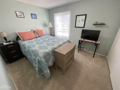 WELCOME TO YOUR SLICE OF PARADISE. THIS BEAUTIFUL 3 BEDROOM on Marysville Golf Course in Michigan - for sale on GolfHomes.com, golf home, golf lot